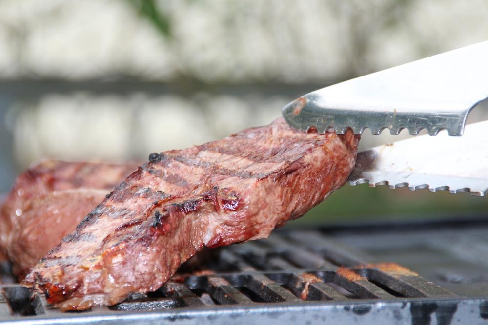 morceaux de boeuf pour les grillades à Annecy-le-Vieux